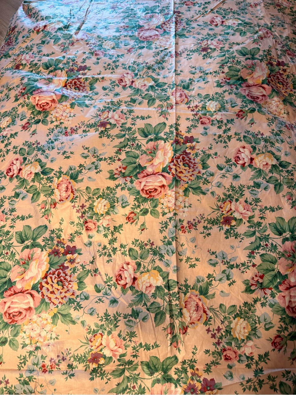 Vintage Jay Yang Shabby Floral Polished Chintz Cabbages Fabric 8 Yds Roses - Picture 5 of 8
